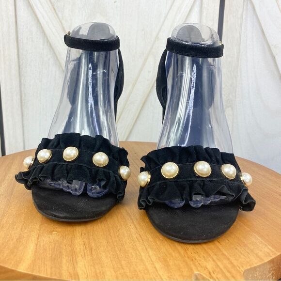 Marc Fisher King Pearl Ruffle Block Heel Suede Sandal Black 8.5 - Picture 5 of 13